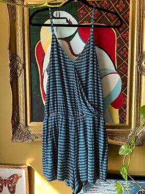 American Eagle striped romper shorts (M)